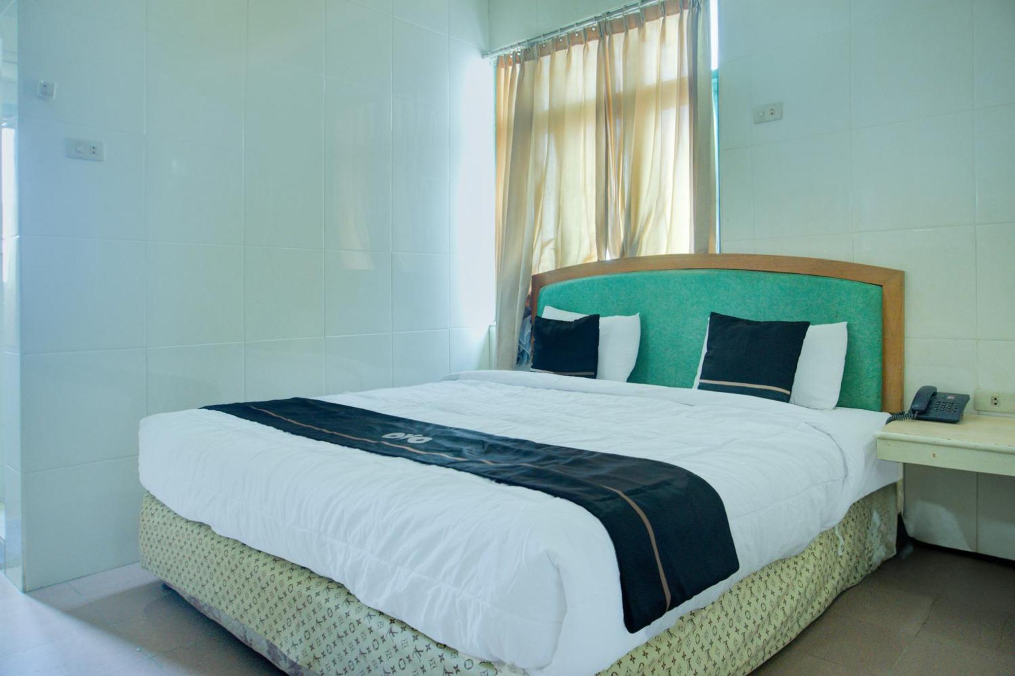 Townhouse Oak Palembang Near Jembatan Ampera Formerly Azzura Hotel Kültér fotó