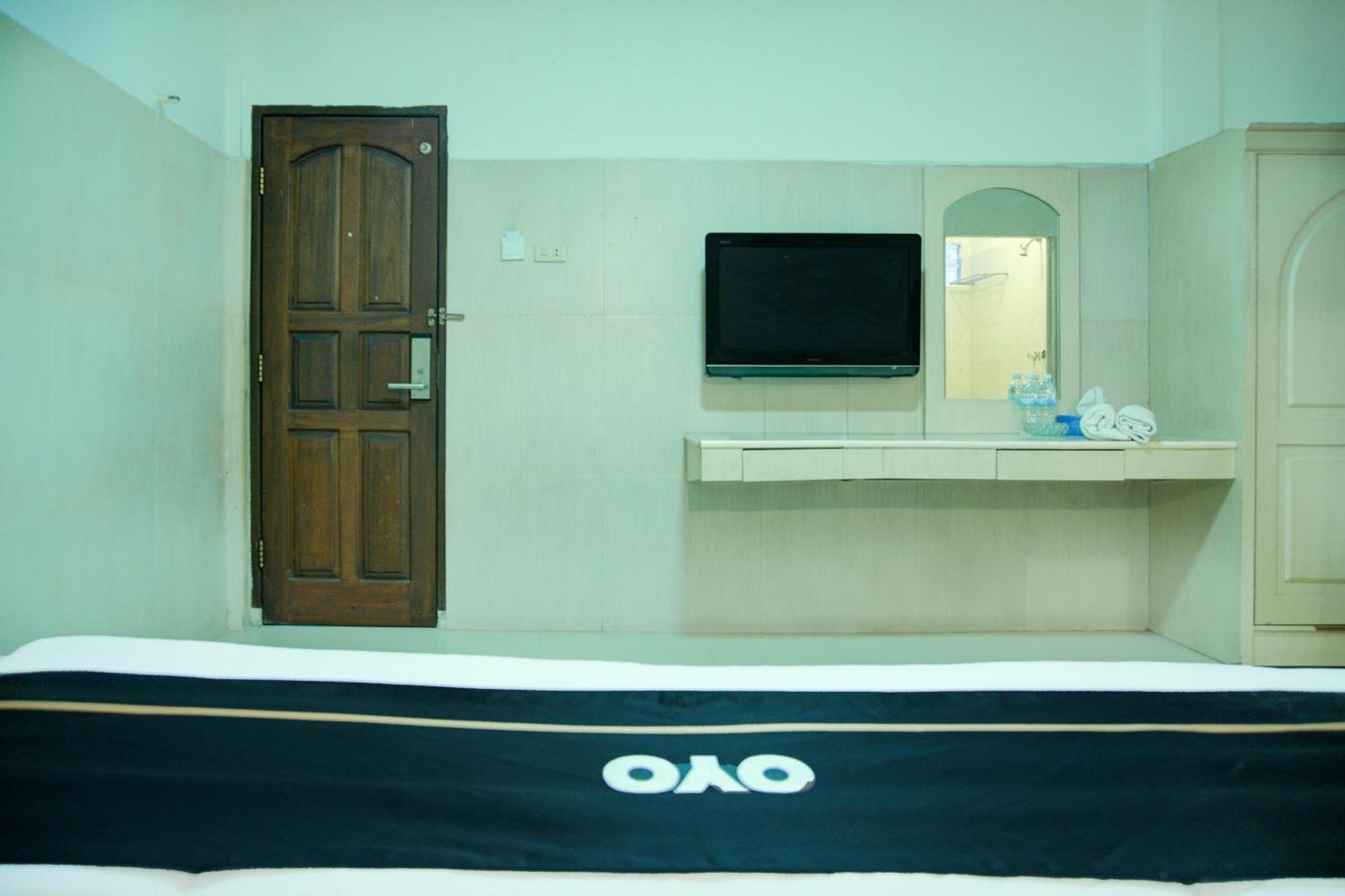 Townhouse Oak Palembang Near Jembatan Ampera Formerly Azzura Hotel Kültér fotó