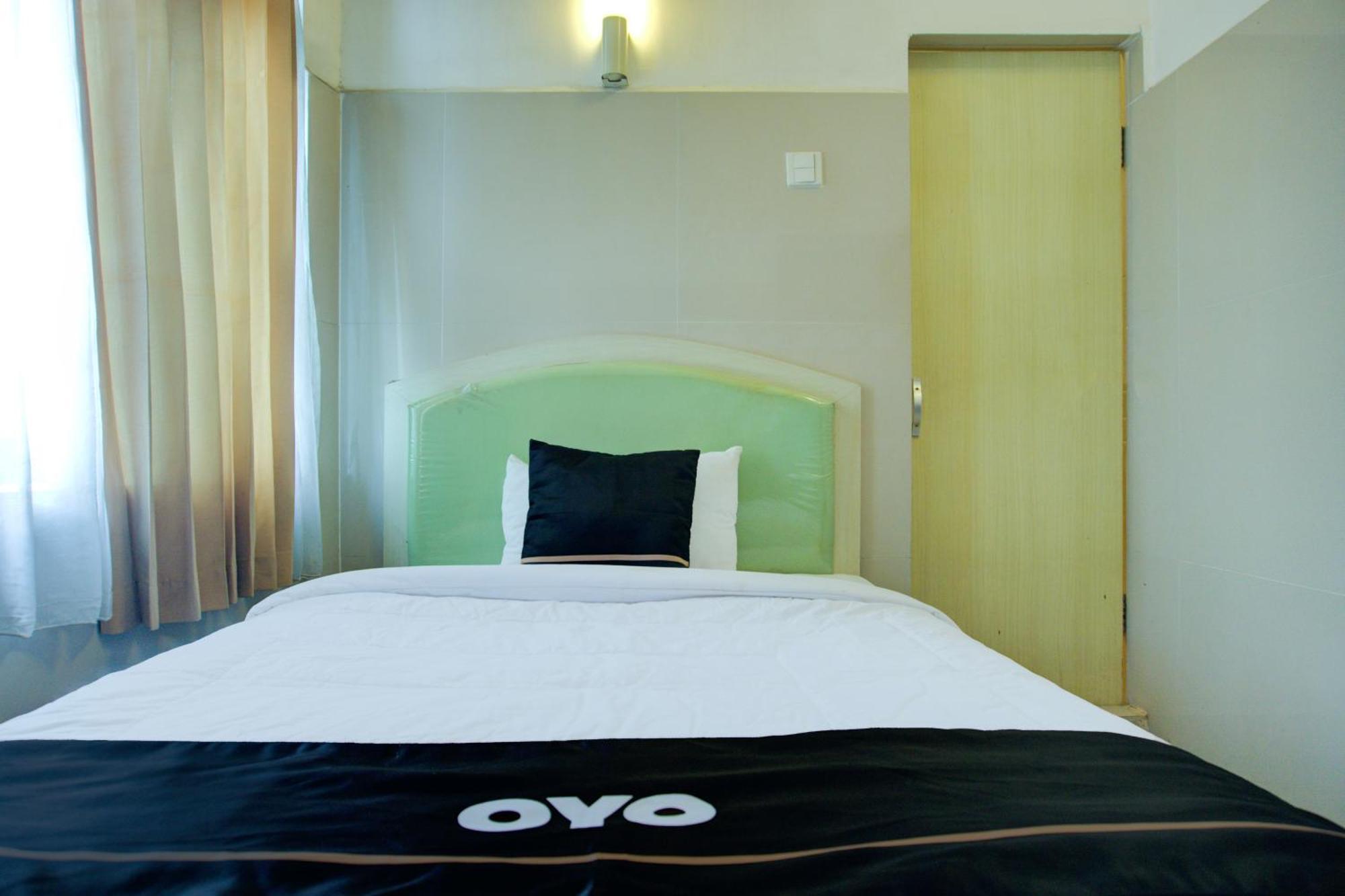 Townhouse Oak Palembang Near Jembatan Ampera Formerly Azzura Hotel Kültér fotó